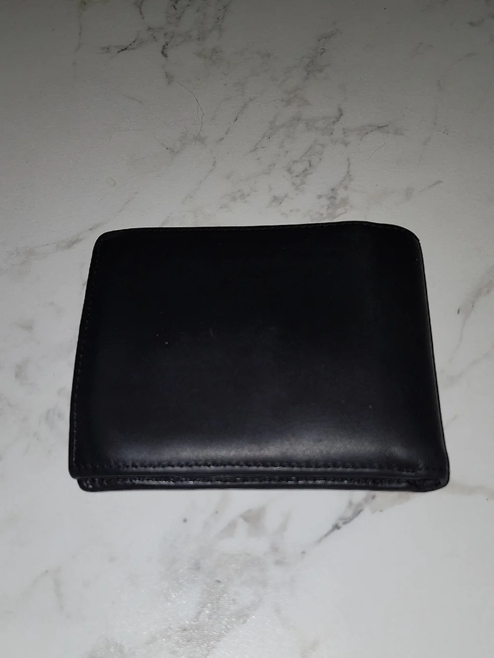 TUMI Delta Global Double Billfold Black Leather Wallet